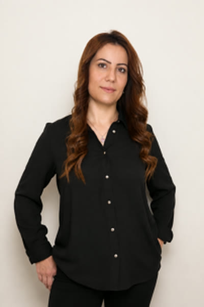 Shila, Top-Stylistin im Friseursalon Exklusiv Coiffeur in Wien Kagran